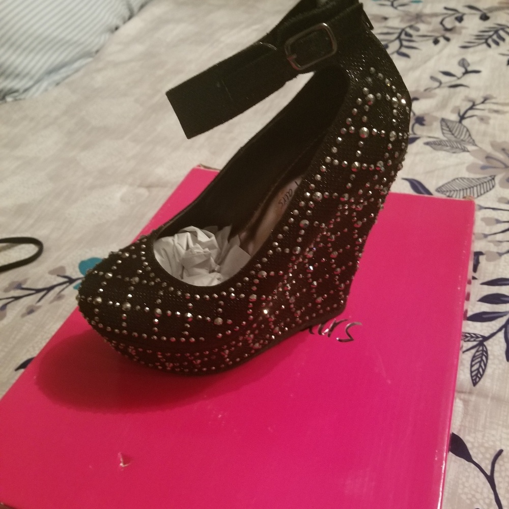 Wedge heels with ankle strap